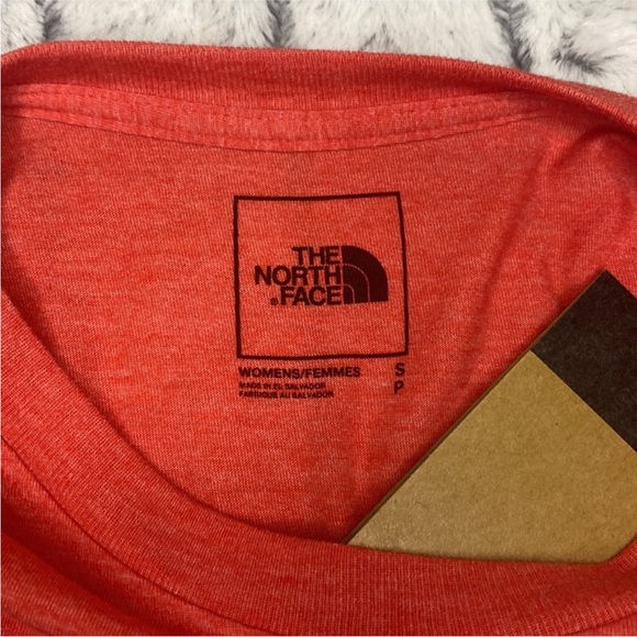 North Face tee shirt - Picture 3 of 3